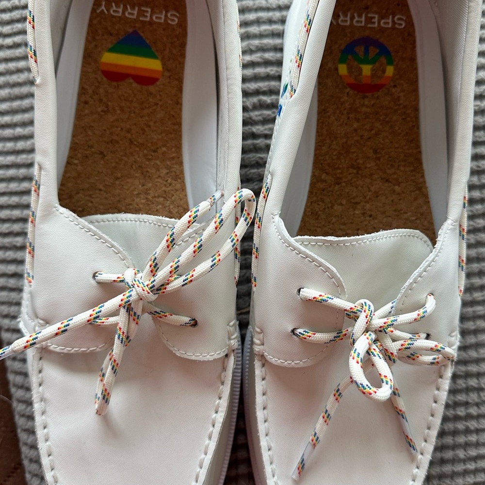 Sperry 2 eyelet Pride Topsiders, Sz 13